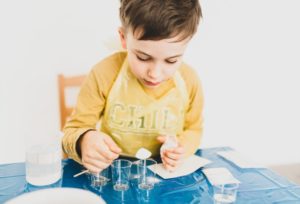4 Kids-Friendly Science Experiment to Do at Home