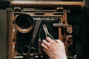 6 Common Causes of Hand Tools Accidents